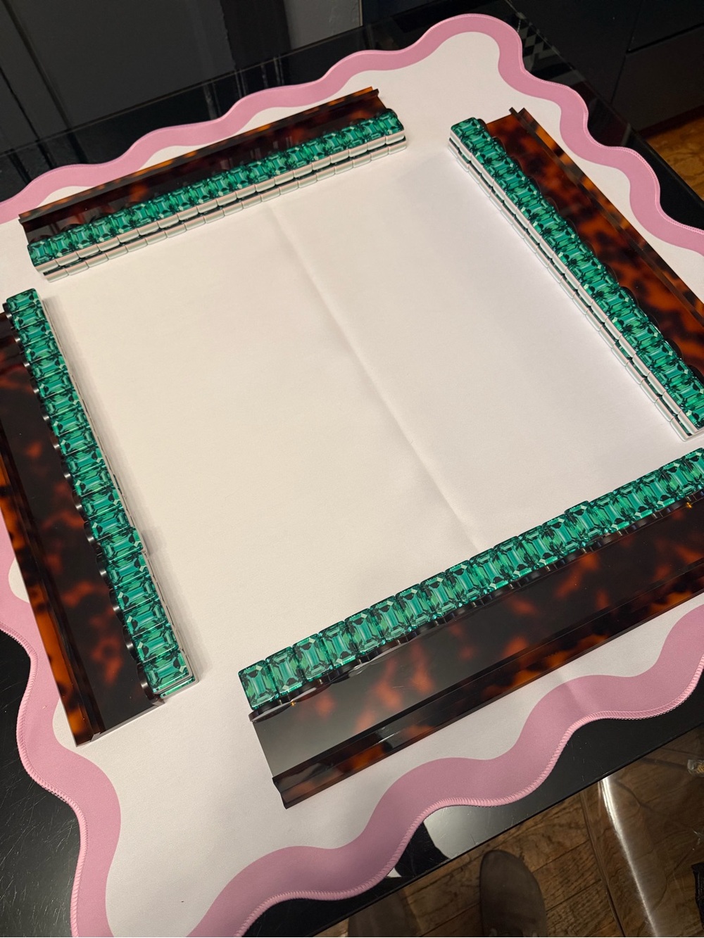 Mahjong full set. Emerald design! Fully engraved obverse.